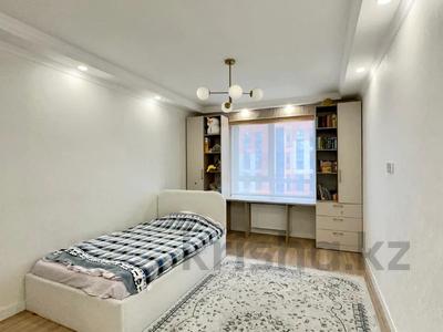 3-комнатная квартира · 100 м² · 10/12 этаж, Торекулова 91 за 87 млн ₸ в Алматы, Алмалинский р-н