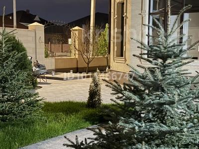 Отдельный дом · 6 комнат · 500 м² · 9 сот., мкр Нурсая-3, 13 11 за 2.1 млн 〒 в Атырау
