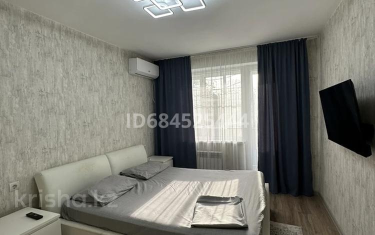 1-комнатная квартира · 35 м² · 3/5 этаж, Айтиева 87 за 12 000 ₸ в Уральске — фото 2