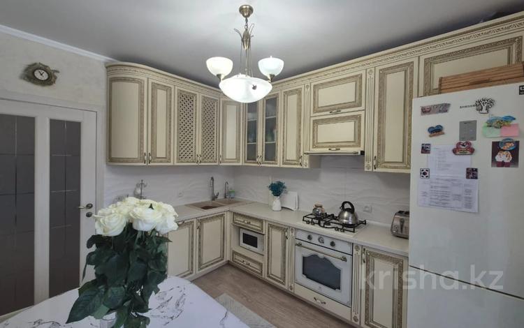 3-бөлмелі пәтер · 75.5 м² · 4/9 қабат, Алтын орда ш/а., бағасы: 33.7 млн ₸ в Актобе, мкр. Алтын орда — фото 6