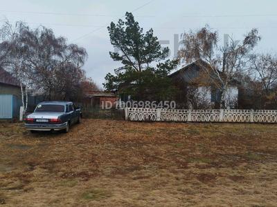 Отдельный дом · 3 комнаты · 72.9 м² · 2200 сот., Абая 35 — Трети дом от магазина "Любава" за 3 млн 〒 в Раевке