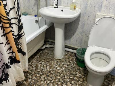 1-бөлмелі пәтер · 36 м² · 3/5 қабат, мкр Центральный, Махамбета 118, бағасы: 2 000 〒 в Атырау