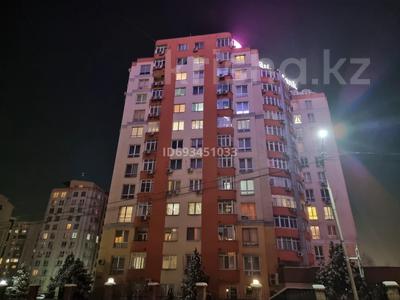 2-бөлмелі пәтер, 80 м², 2/9 қабат тәулігіне, мкр Алмагуль, Аль фараби — Аль фараби Ходжанова, бағасы: 15 000 〒 в Алматы, Бостандыкский р-н