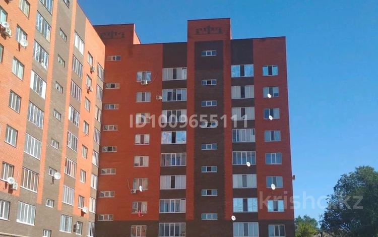 2-бөлмелі пәтер · 59.9 м², Гагарина 1 — Школа 22, бағасы: 19.5 млн ₸ в Уральске — фото 2