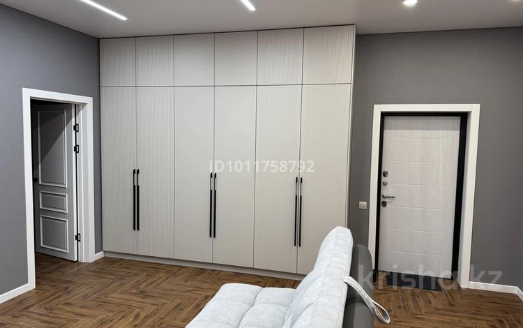 2-комнатная квартира · 60 м² · 2/3 этаж, Б. Жырау 144/1 за 53 млн ₸ в Павлодаре — фото 2