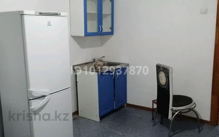 1-бөлмелі пәтер · 38 м² · 2/5 қабат, мкр Шанхай 55а — Мира актюбинская, бағасы: 7 млн ₸ в Актобе — фото 2