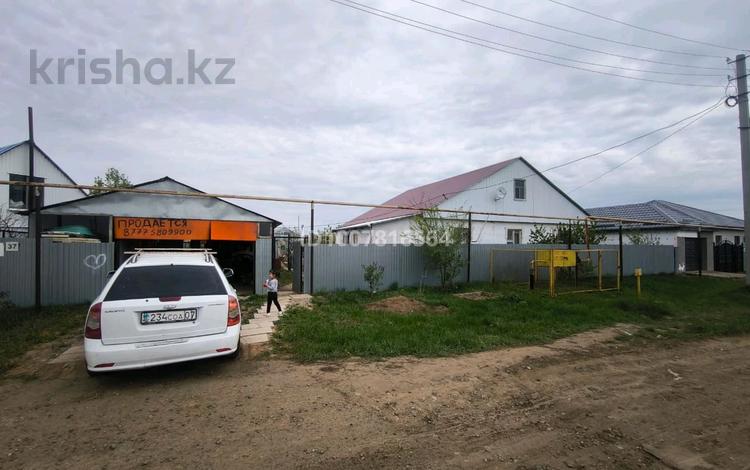 Отдельный дом · 4 комнаты · 140 м² · 10 сот., мкр. Зачаганск пгт, Асфендиярова 37 за 28 млн ₸ в Уральске — фото 2