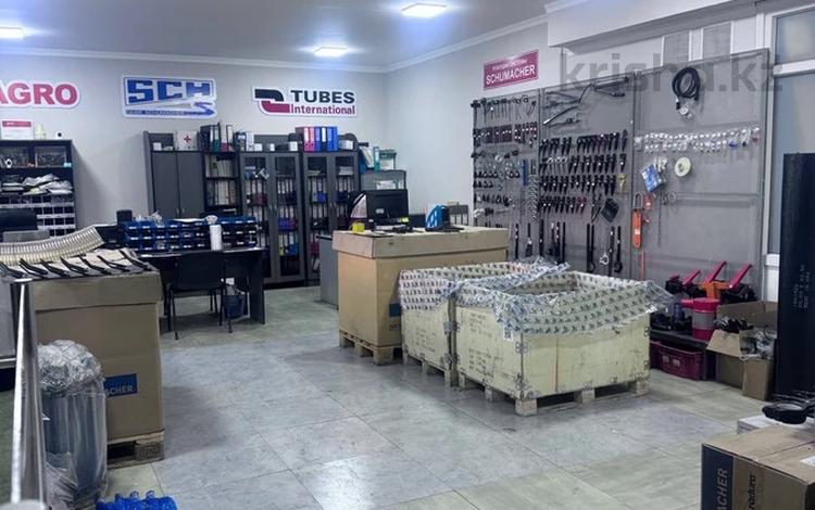 Еркін, кеңселер, дүкендер мен бутиктер, қоймалар · 171 м², бағасы: 43 млн 〒 в Кокшетау — фото 2