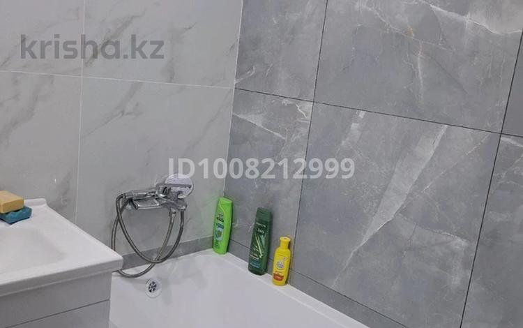 2-комнатная квартира · 57.4 м² · 6/9 этаж, Нур Актобе, Нұр Ақтөбе 3мкр 12н — #82 жайлы мектеп за 17 млн ₸ — фото 2