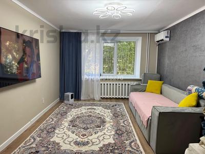 Продажа квартир в Западно-Казахстанской обл.: 2-комнатная квартира · 49.3 м² · 2/5 этаж, Мухита 67/1 за 23 млн 〒 2-комнатная квартира · 49.3 м² · 2/5 этаж, Мухита 67/1 за 23 млн 〒 в Уральске, мкр Школьник