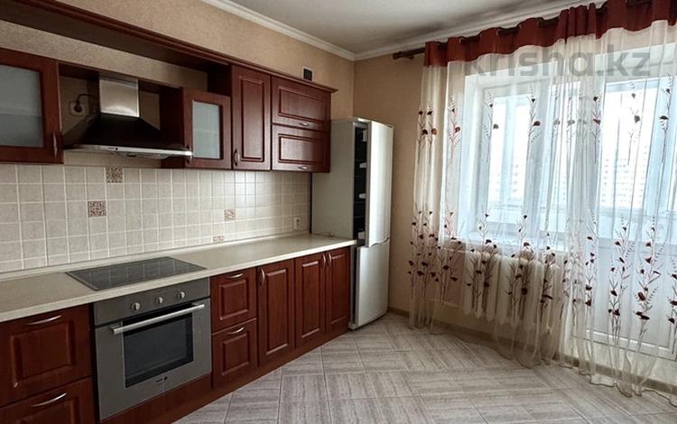 2-комнатная квартира · 67 м² · 9/9 этаж, Сауран 5, 5а, 5Б, 5г, 5д за 290 000 ₸ в Астане, Есильский р-н — фото 2