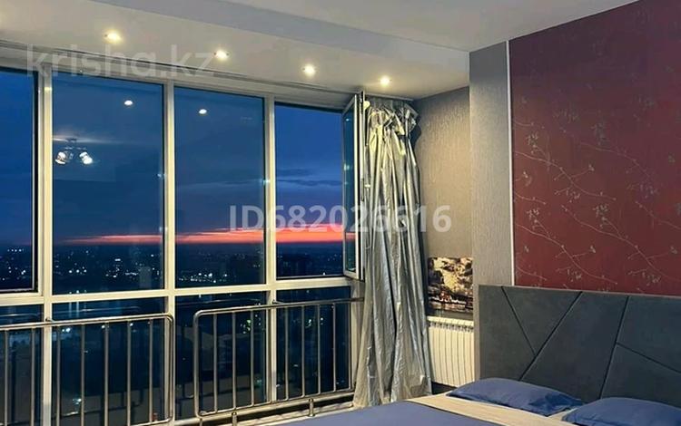 1-комнатная квартира · 60 м² · 15/20 этаж, Брусиловского 163 за 20 000 ₸ в Алматы, Алмалинский р-н — фото 41