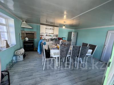 Отдельный дом · 6 комнат · 100 м² · 15 сот., Шымкентбаев 13 — Байтерек көшесі за 18 млн 〒 в Сарыагаш