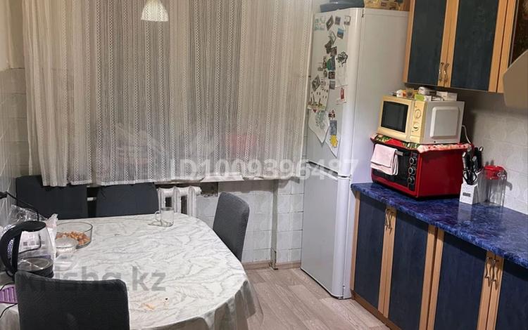 3-комнатная квартира · 70 м² · 5/5 этаж, Мира 70 — Мира и Момышұлы за 15.5 млн 〒 в Темиртау — фото 4