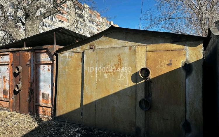 Гараж · 24 м² · Достоевского 186 — Достоевского.пересеч с ул Кашаганова 17 школа, стадион Спартак, бағасы: 1 млн ₸ в Семее — фото 2