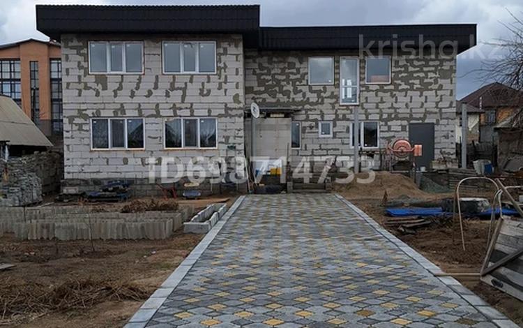 Отдельный дом · 8 комнат · 300 м² · 10 сот., Машхур жусупа 199 за 70 млн 〒 в Павлодаре — фото 3