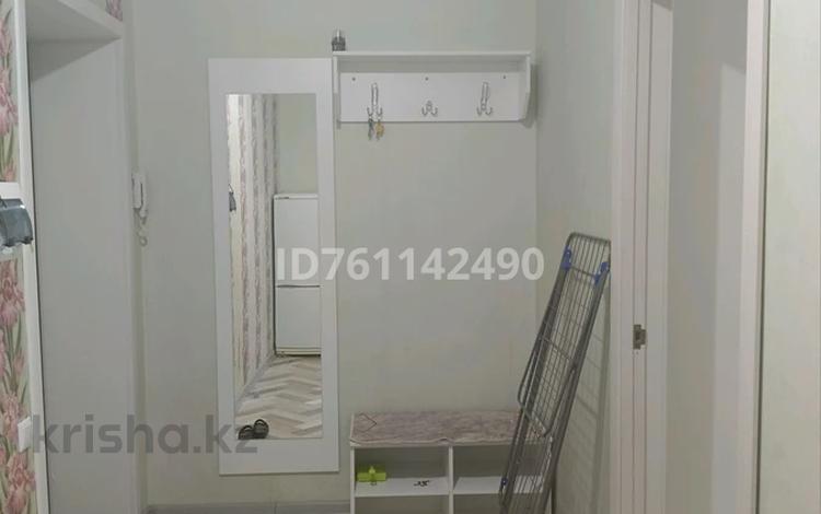 1-комнатная квартира · 41 м² · 5/5 этаж, мкр Юго-Восток, Мкр Юго-Восток. муканова 49/11 за 150 000 ₸ в Караганде, Казыбек би р-н — фото 2