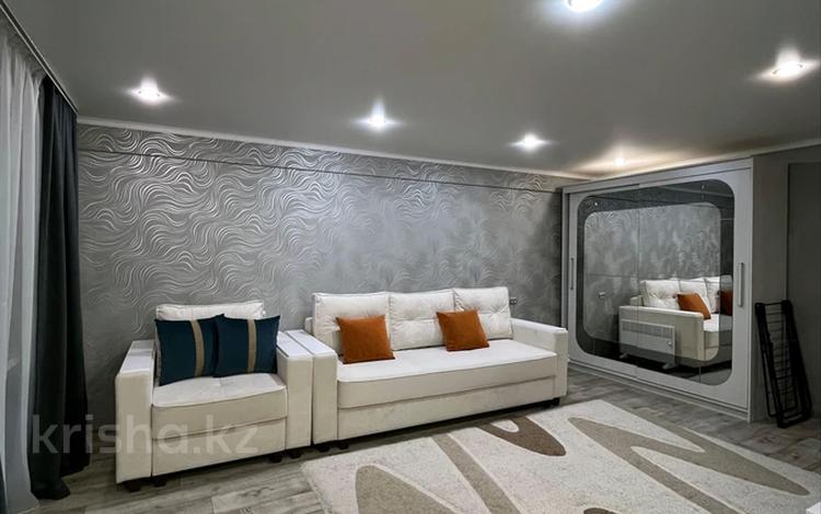 1-комнатная квартира · 34 м² · 2/5 этаж, Независимости 11 за 16 000 〒 в Усть-Каменогорске, Ульбинский — фото 2