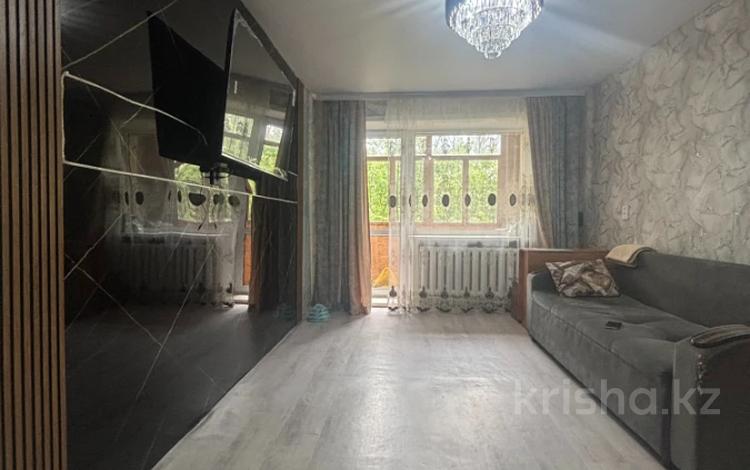 2-комнатная квартира · 41.7 м² · 3/5 этаж, 13-й микрорайон 25 за 10 млн ₸ в Караганде — фото 2