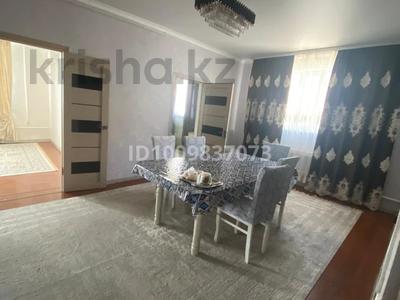 Отдельный дом · 4 комнаты · 180 м², Макашева 36 за 200 000 〒 в 