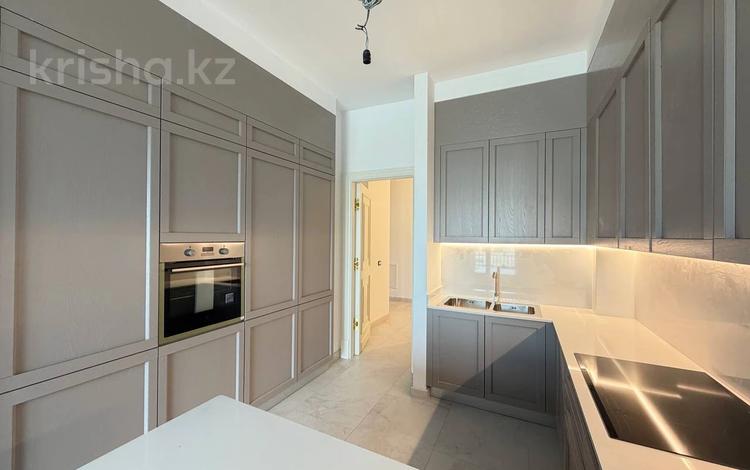 4-комнатная квартира · 205 м² · 3/5 этаж, Керей, Жанибек хандар 8а за 310 млн ₸ в Астане, Есильский р-н — фото 2