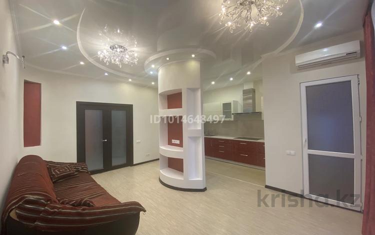 3-комнатная квартира · 80 м² · 14/20 этаж, Брусиловского 163 за ~ 65.9 млн ₸ в Алматы, Алмалинский р-н — фото 2