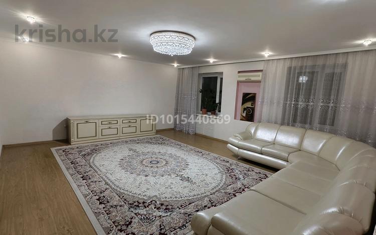 4-комнатная квартира · 110.8 м² · 5/9 этаж, Академика Чокина 31 — пересечение улиц Чокина - Машhур Жусiп за 53 млн ₸ в Павлодаре — фото 2