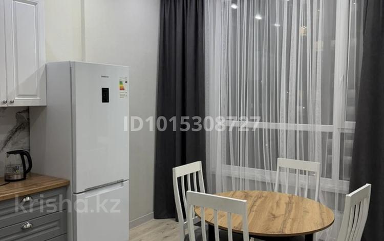 1-комнатная квартира · 40 м² · 6 этаж, Санжара Асфендиярова 11 за 240 000 ₸ в Астане, Нура р-н — фото 2