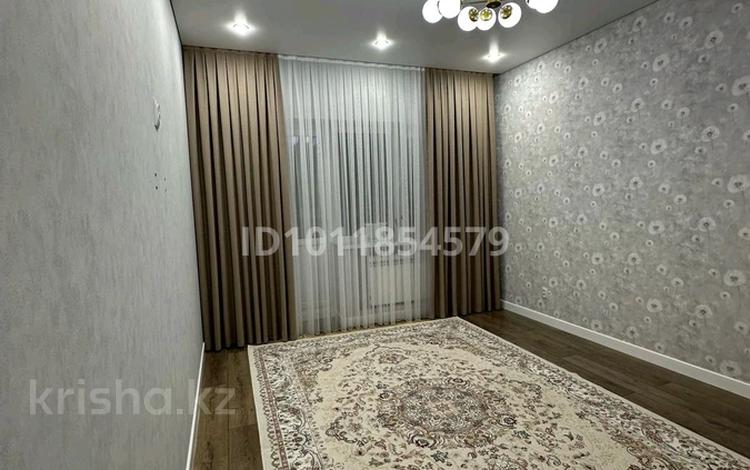 3-комнатная квартира · 102 м² · 5/7 этаж, ул. Ораза Татеулы 21 за 39.5 млн 〒 в Актобе — фото 2