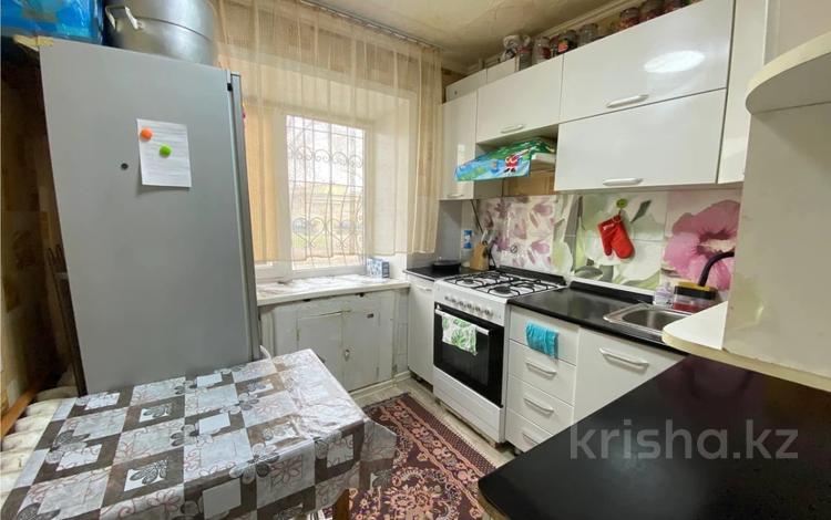 3-комнатная квартира · 54 м² · 1/5 этаж, Пришахтинск, Зелинского 28/2 за 13.5 млн ₸ в Караганде, Алихана Бокейханова р-н — фото 7