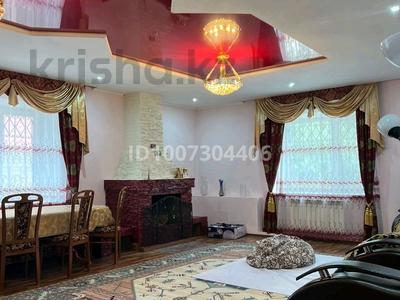 Отдельный дом · 10 комнат · 630 м² · 15 сот., мкр 12, Улытау 6 — Улытау 6 за 200 млн 〒 в Актобе
