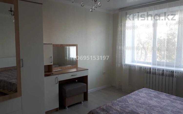 2-комнатная квартира · 60 м² · 3/5 этаж, Сатпаева 48 за 25 млн ₸ в Атырау — фото 2