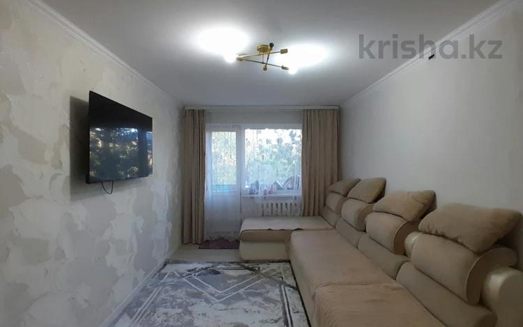 2-бөлмелі пәтер · 43.3 м² · 2/5 қабат, 14-шағынаудан, бағасы: 9 млн ₸ в Караганде, Алихана Бокейханова р-н — фото 2