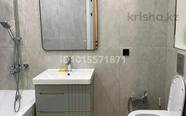 3-бөлмелі пәтер · 70 м² · 7/12 қабат, А Байтурсынов 61 — Нурлы жол, бағасы: 45 млн ₸ в Астане, Сарайшык р-н — фото 2