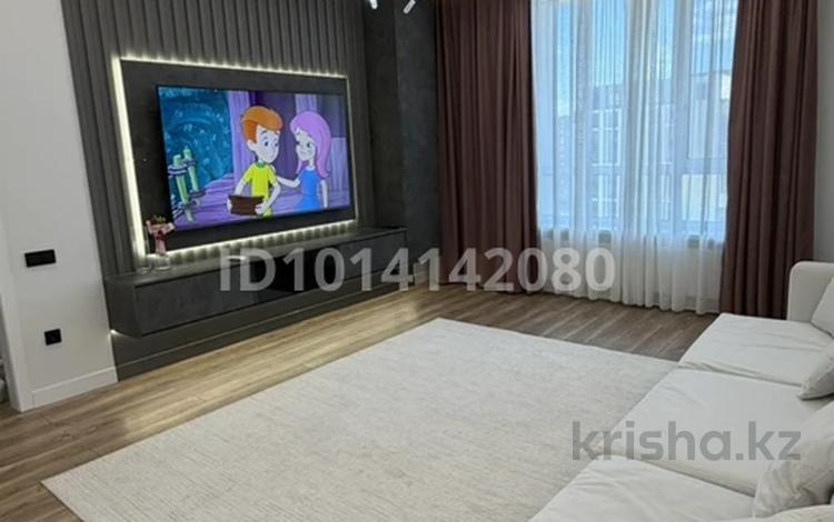 3-комнатная квартира · 100 м² · 8/9 этаж, А. Бокейхан 48 за 800 000 ₸ в Астане, Есильский р-н — фото 2