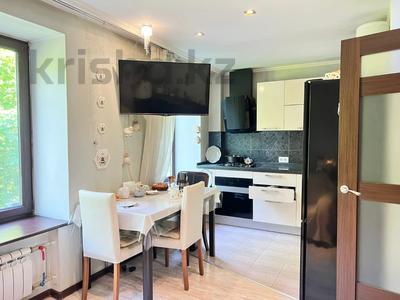 2-комнатная квартира · 43 м² · 2/5 этаж, мкр Михайловка , Крылова 22 за 19.5 млн ₸ в Караганде, Казыбек би р-н