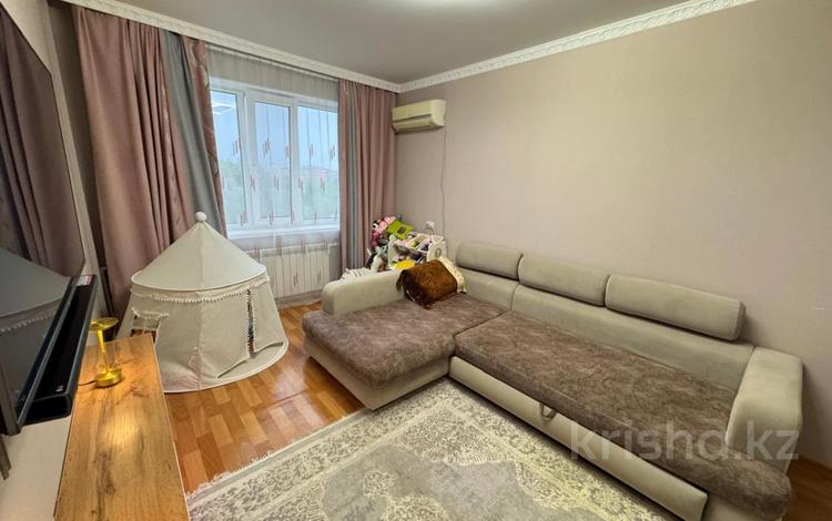 2-комнатная квартира · 54.3 м² · 5/5 этаж, улица Братьев Жубановых за 15.7 млн ₸ в Актобе — фото 4