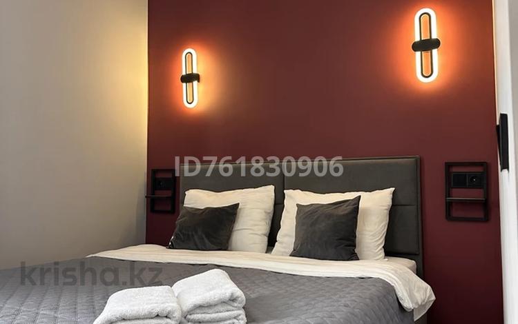 1-комнатная квартира · 36 м² · 15/16 этаж, Жандосова 94А за 20 000 〒 в Алматы, Бостандыкский р-н — фото 54