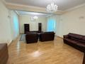 3-комнатная квартира · 136 м² · 10/17 этаж, Муканова 241 — Шевченко за 600 000 ₸ в Алматы, Алмалинский р-н — фото 4