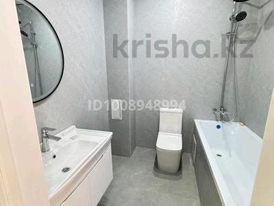 3-комнатная квартира · 100 м² · 2/5 этаж, мкр. Алтын орда, Микрорайон Батыс-2 — Возле магазина Гибрат за 200 000 〒 в Актобе