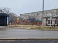 Участок · 1 сотка, 26-й мкр уч 5/2 — Касында Есенов, Больница барі бар қаланың ортасында орналасқан кофейный ашуға ыңғайлы екі этаж қылып за 4.5 млн ₸ в Актау — фото 5