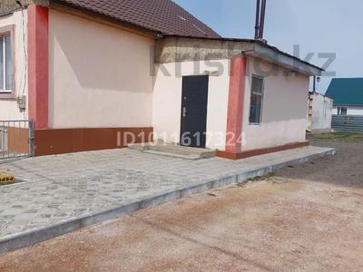 Отдельный дом · 3 комнаты · 108 м² · 10 сот., Абая 86 за 35 млн ₸ в Караоткеле