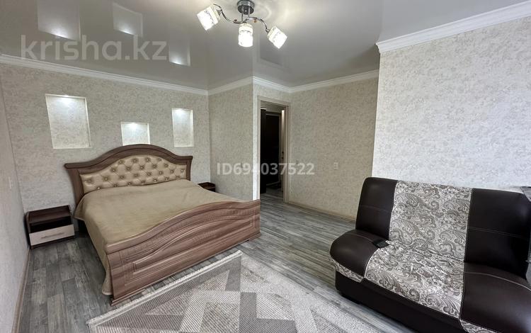 1-комнатная квартира · 34.5 м², мкр Новый Город, Нуркена Абдирова 20 за 1 000 ₸ в Караганде, Казыбек би р-н — фото 2