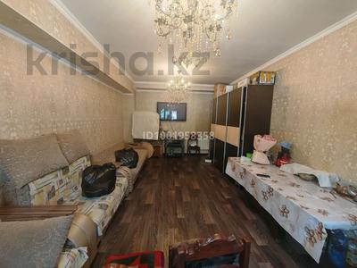 Пәтерлер в Алматы: 2-бөлмелі пәтер · 74 м² · 1/1 қабат, мкр Айнабулак-1 22в, бағасы: 48 млн 〒 2-бөлмелі пәтер · 74 м² · 1/1 қабат, мкр Айнабулак-1 22в, бағасы: 48 млн 〒 в Алматы, Жетысуский р-н
