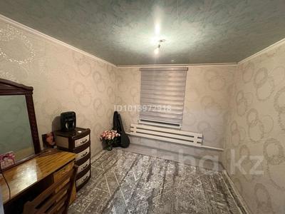 Часть дома · 4 комнаты · 100 м² · 10000 сот., Байжанов 116/1 — Жолдың асты за 15 млн ₸ в Туркестане