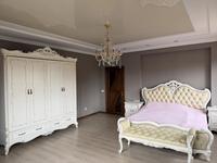 Отдельный дом · 6 комнат · 350 м² · 6 сот., мкр Михайловка , ул Крылова за 1.5 млн ₸ в Караганде, Казыбек би р-н
