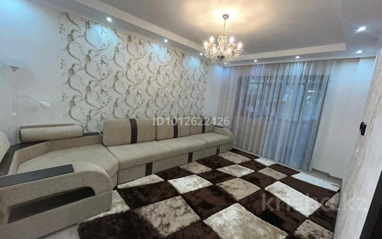 3-бөлмелі пәтер · 70 м² · 1 қабат, мкр Аулие-Ата, Желтоксан — Казыбек би и Айтеке би, бағасы: 300 000 ₸ в Таразе — фото 2
