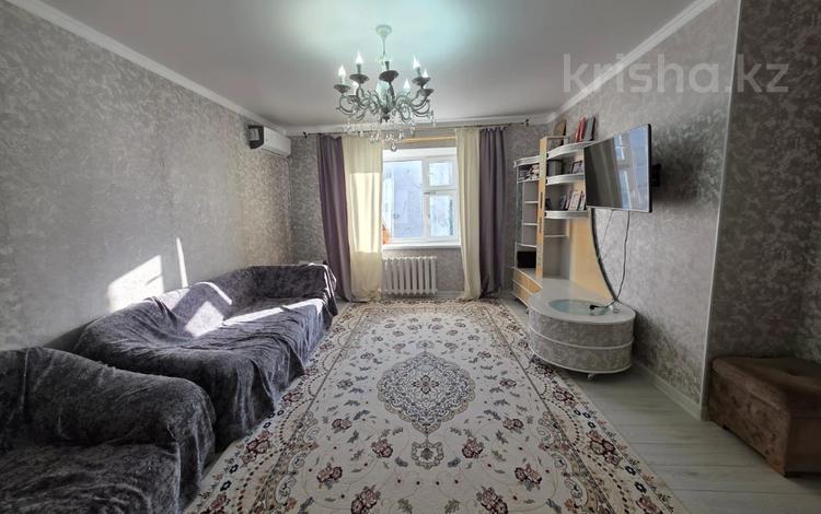 3-комнатная квартира · 82 м² · 3/5 этаж, мкр Кадыра Мырза-Али 5 за 35 млн ₸ в Уральске — фото 2