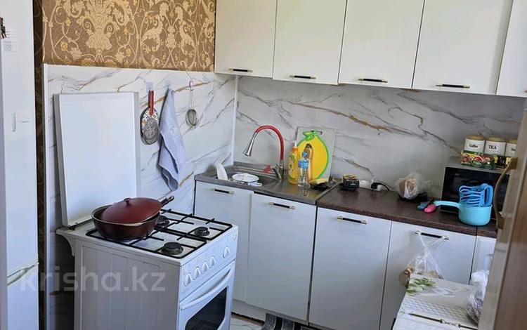 3-бөлмелі пәтер · 63 м² · 4/5 қабат, 4микр 25, бағасы: 200 000 ₸ в Конаеве — фото 2