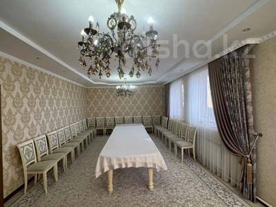 Отдельный дом · 5 комнат · 200 м² · 10 сот., мкр 12, Аксункар за 46.5 млн 〒 в Актобе
